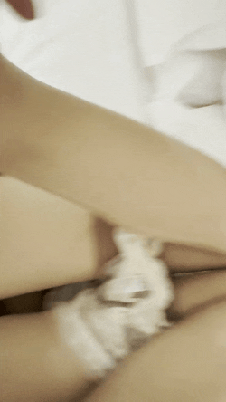 [原档泄密]两位清纯大学生性爱泄密[13P+14V/706M/夸克]-5.gif