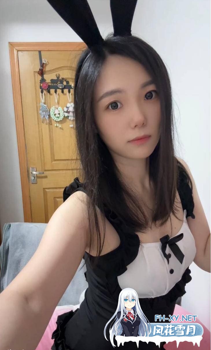 原档泄密，23岁小空姐，极品清纯反差女神，完美露脸，跟男友啪啪口交，娇喘不断好刺激 566M-2.jpg