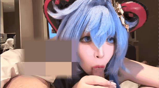 顶级神颜美少女软欲合集-穿着各种超美cos和超色气情趣制服再搭配上各种丝袜，超美颜值脸蛋高速口交，被金猪按在床上一顿猛操，真的是顶级纯欲...-2.gif