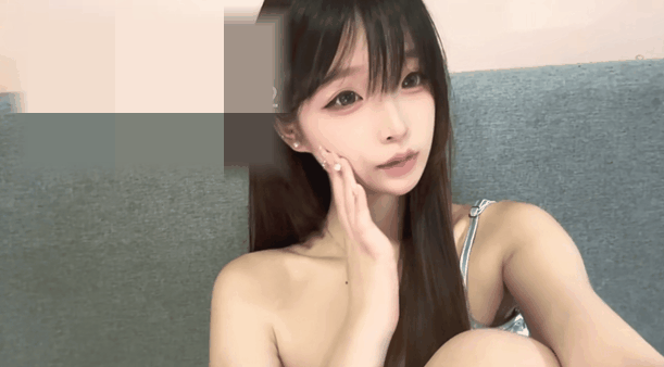 顶级神颜美少女软欲合集-穿着各种超美cos和超色气情趣制服再搭配上各种丝袜，超美颜值脸蛋高速口交，被金猪按在床上一顿猛操，真的是顶级纯欲...-1.gif